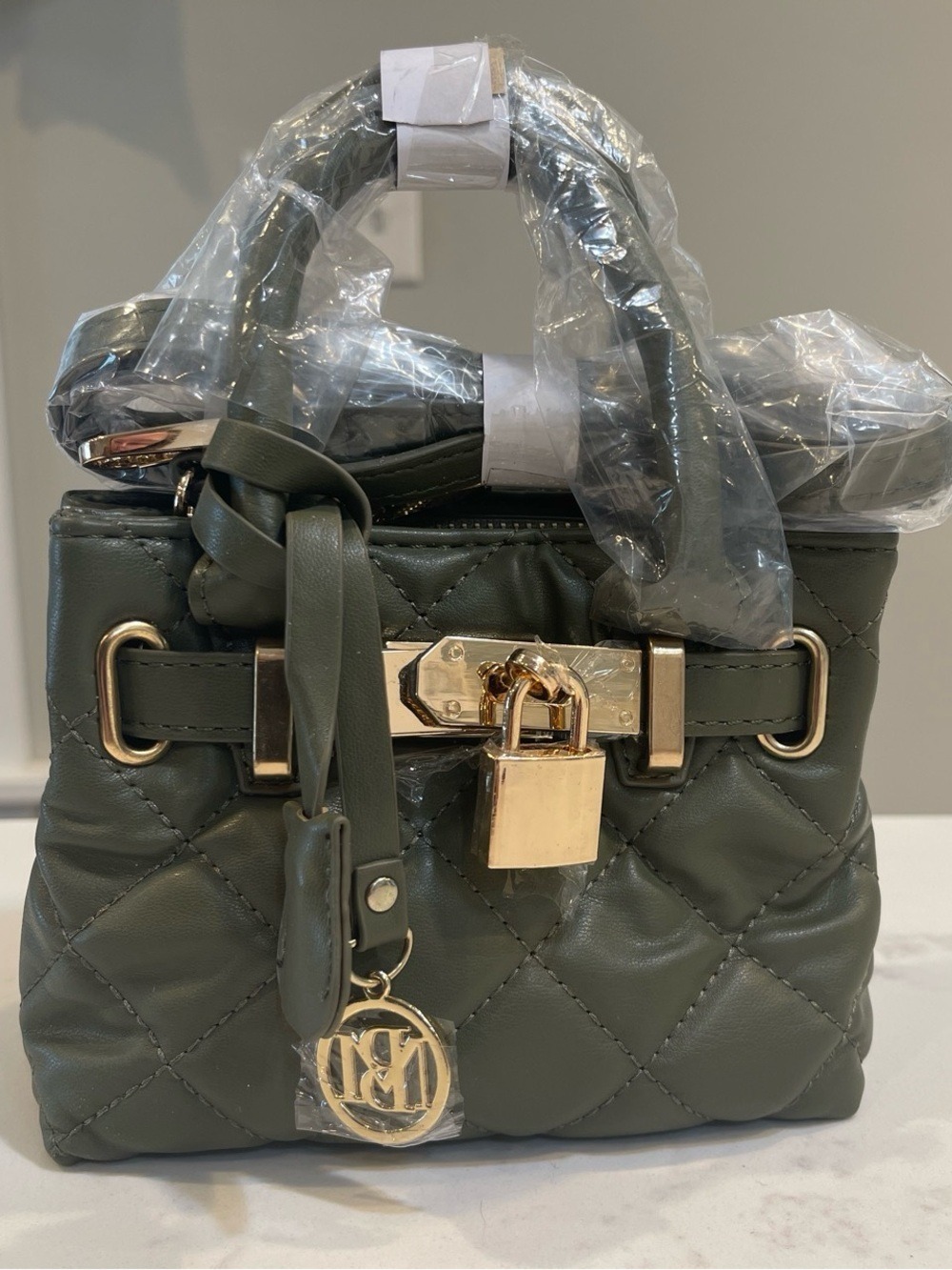 NWT Badgley Mischka Stone Mini Diamond Quilted tote with front lock $99 Retail